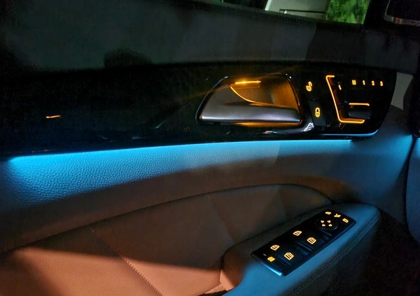 Mercedes-Benz CLS cena 99999 przebieg: 173000, rok produkcji 2012 z Rzeszów małe 497